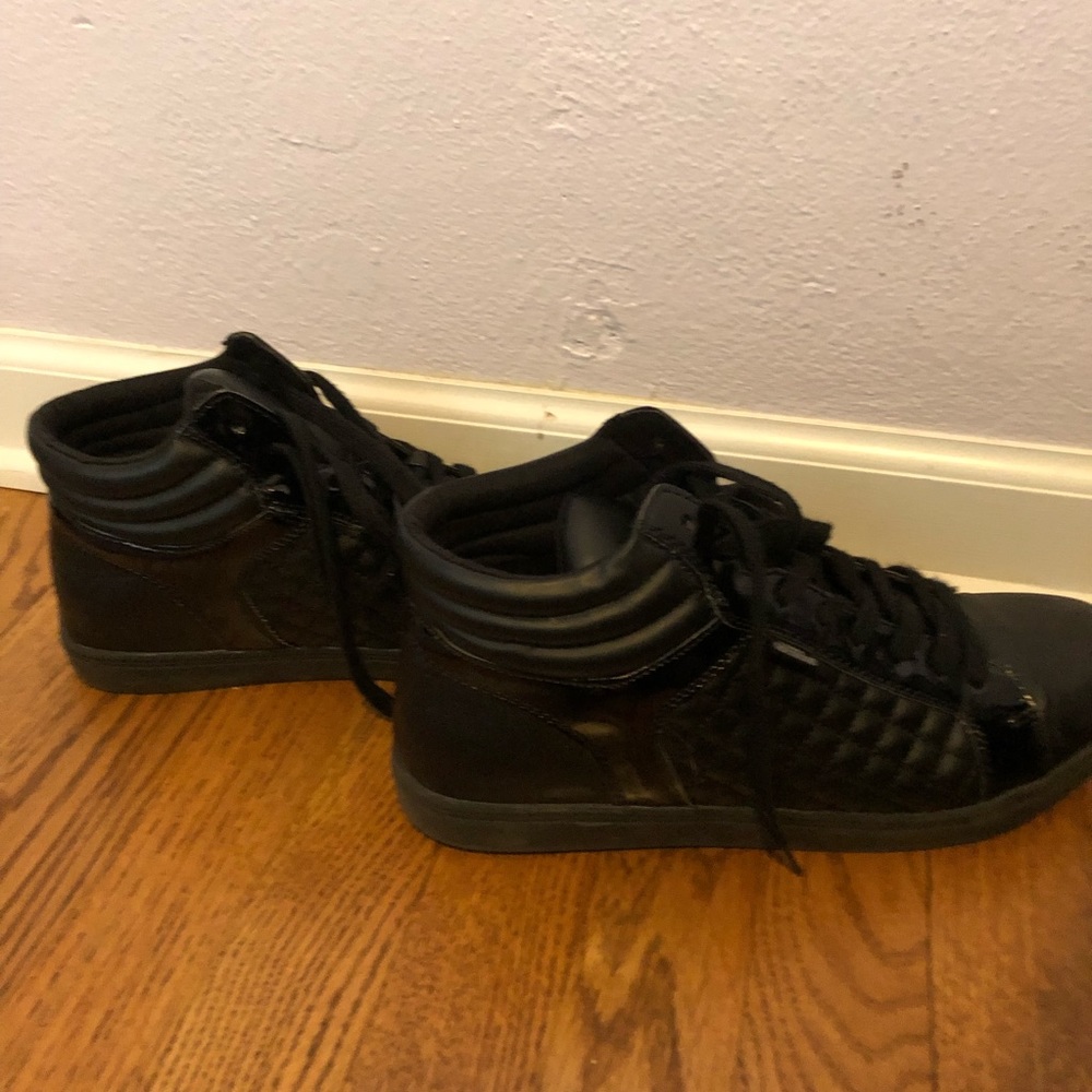London Underground | Size 11 | Black high tops